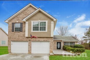 1283 Cypress Trce in Lithonia, GA - Building Photo