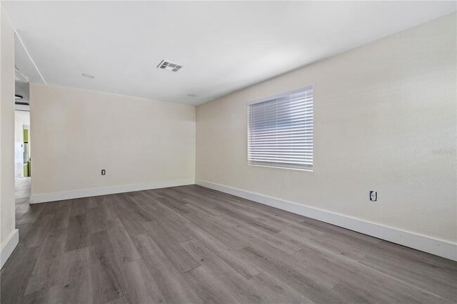 8303 N 11th St in Tampa, FL - Building Photo - Building Photo