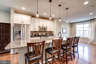 22501 Verde Gate Terrace in Ashburn, VA - Foto de edificio - Building Photo