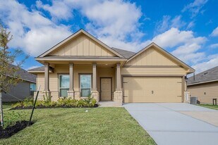 1014 Davy St in Brenham, TX - Building Photo