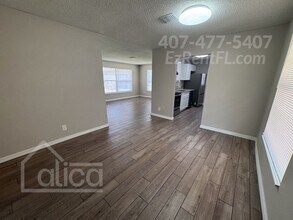 4746 Cepeda St in Orlando, FL - Building Photo - Building Photo