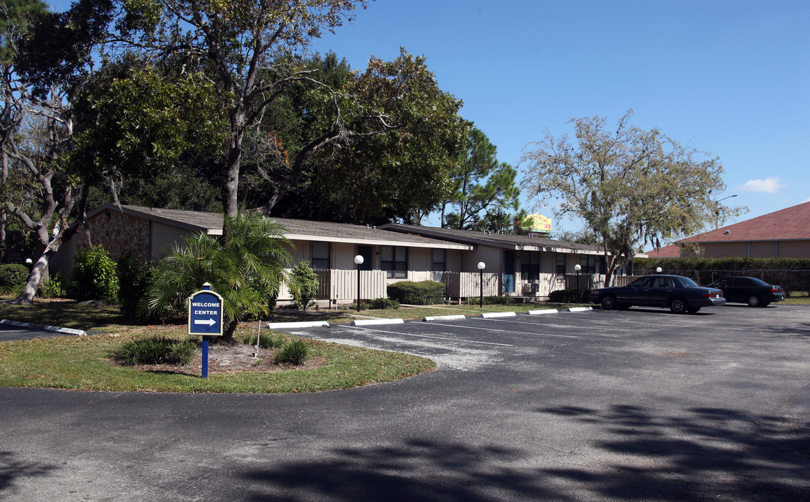 Ranchside in New Port Richey, FL - Building Photo