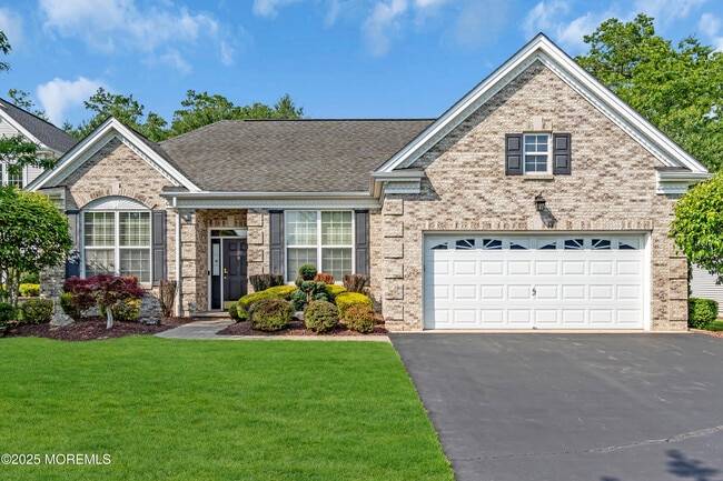 property at 8 Park Ridge Way
