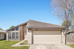 15118 Loma Paseo Dr in Houston, TX - Building Photo