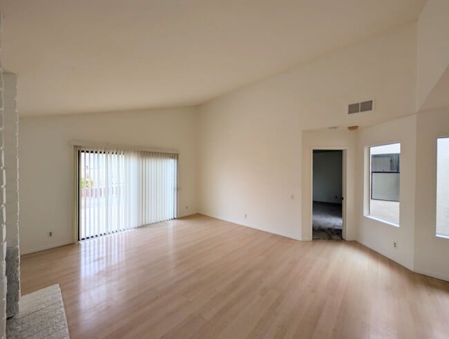 7563 Agua Dulce Ct in Carlsbad, CA - Building Photo - Building Photo
