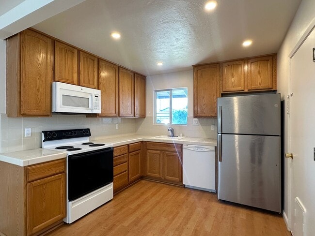 property at 39612 Lahana Way