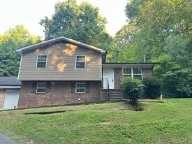 4045 Brookcrest Dr in Cleveland, TN - Building Photo