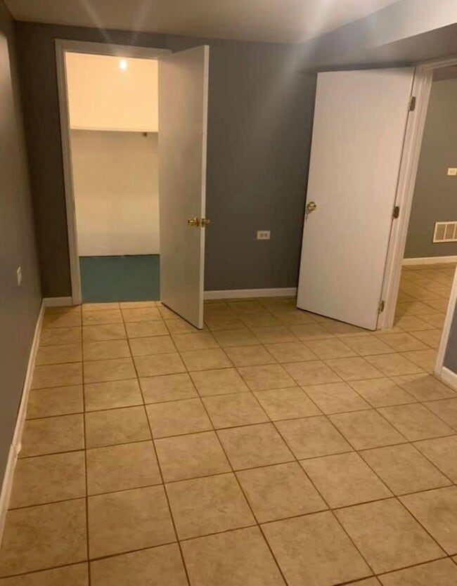 6154 S Fairfield Ave in Chicago, IL - Building Photo - Building Photo