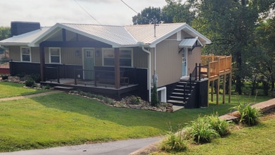 1704 S Forest Dr in Knoxville, TN - Building Photo - Building Photo