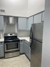 2550 SW 18th Terrace in Fort Lauderdale, FL - Building Photo - Building Photo