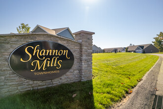 Shannon Mills in Renfrew, PA - Foto de edificio - Building Photo