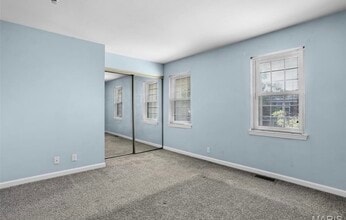 1243 Clarkson Ct in Ellisville, MO - Building Photo - Building Photo