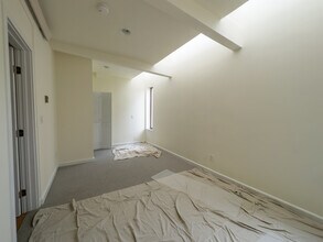 103 Cedar St in Boston, MA - Building Photo - Building Photo