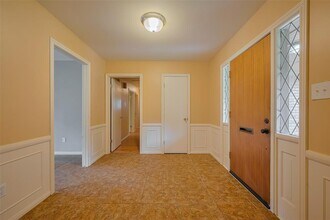 7906 Braesview Ln in Houston, TX - Building Photo - Building Photo