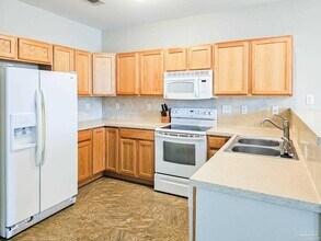 3210 Seabrook St in Pensacola, FL - Building Photo - Building Photo