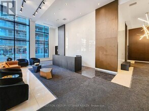 180 George St in Ottawa, ON - Building Photo - Building Photo