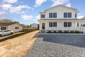 102 Gerber Dr-Unit -102 Gerber Drive in Fredericksburg, VA - Building Photo - Building Photo