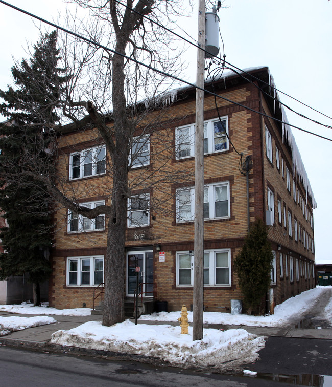 124 Castle St in Syracuse, NY - Building Photo - Building Photo