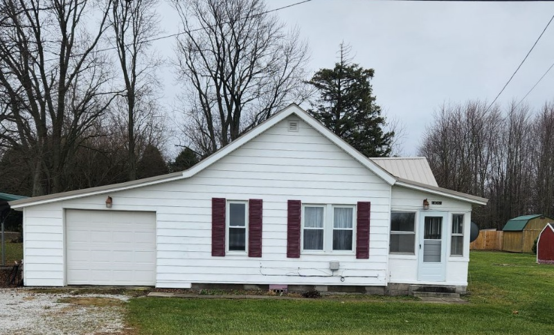 14061 Defiance Pike in Rudolph, OH - Building Photo