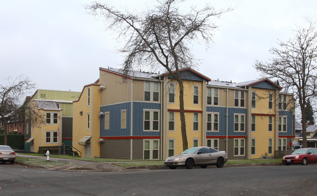 G Street Apartments in Tacoma, WA - Foto de edificio - Building Photo