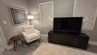 1955 W 58th St, Unit 1 in Cleveland, OH - Building Photo