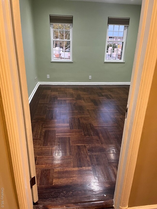 1270 White Plains Rd in Bronx, NY - Building Photo - Building Photo