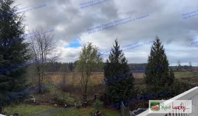 25911 Old Lawson Rd in Black Diamond, WA - Building Photo - Building Photo