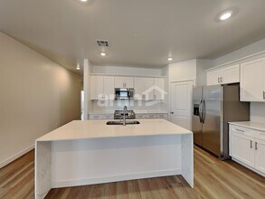 20177 W Thomas Rd in Buckeye, AZ - Building Photo - Building Photo