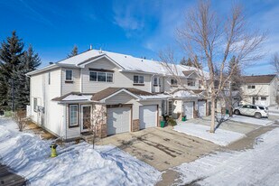 Somerset Village in Calgary, AB - Building Photo