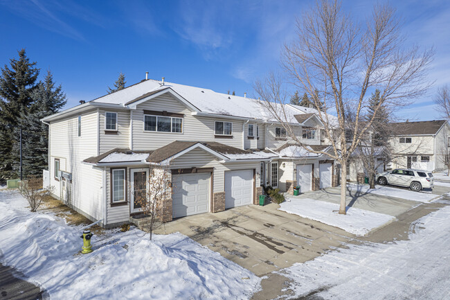 Somerset Village in Calgary, AB - Building Photo - Primary Photo