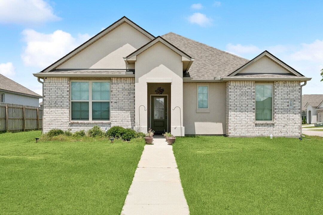 5189 Clarkston Grv Dr in Slidell, LA - Building Photo
