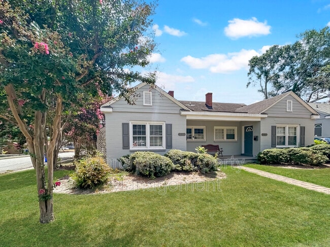 property at 667 Ravenel St
