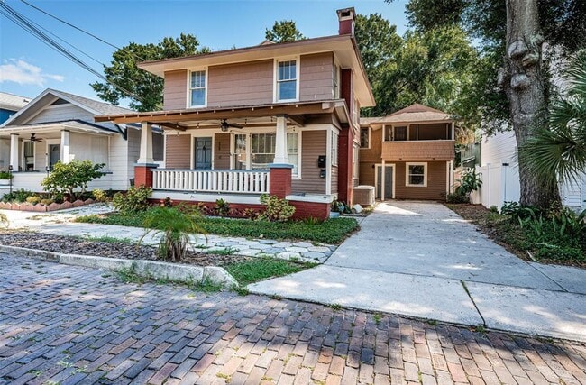 620 Earle Ave N in St. Petersburg, FL - Building Photo - Building Photo