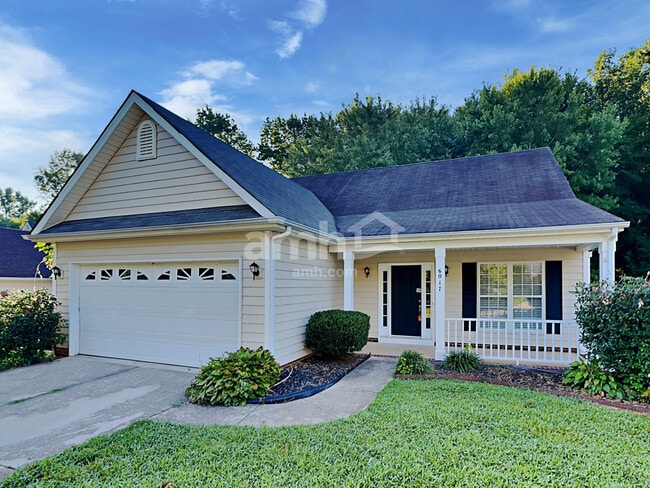 6017 Spanish Moss Ln