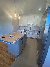 132 Central St, Unit 3 in Somerville, MA - Building Photo - Building Photo