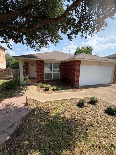 1013 Teapot Dr in Pflugerville, TX - Building Photo - Building Photo