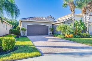 6542 Marbella Dr in Naples, FL - Building Photo