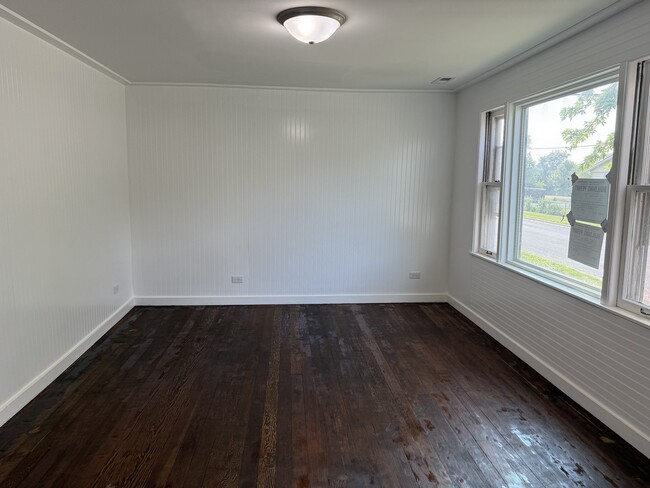 property at 14300 Honore Ave