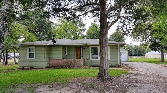 11941 Old County Rd in Willis, TX - Building Photo - Building Photo
