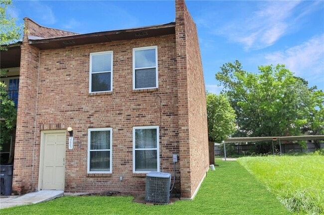 property at 2663 Toulon Dr