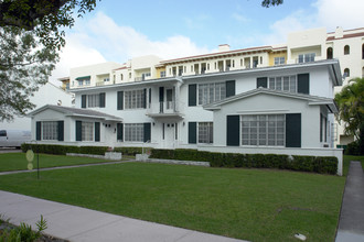 635 Almeria Ave in Miami, FL - Building Photo - Building Photo