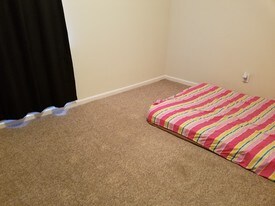 516 Camden Rd Apartments