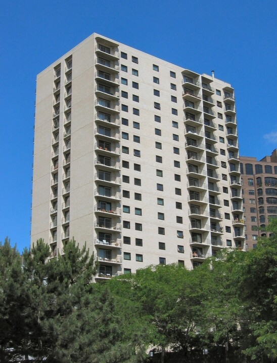 1225 Lasalle Condos in Minneapolis, MN - Foto de edificio