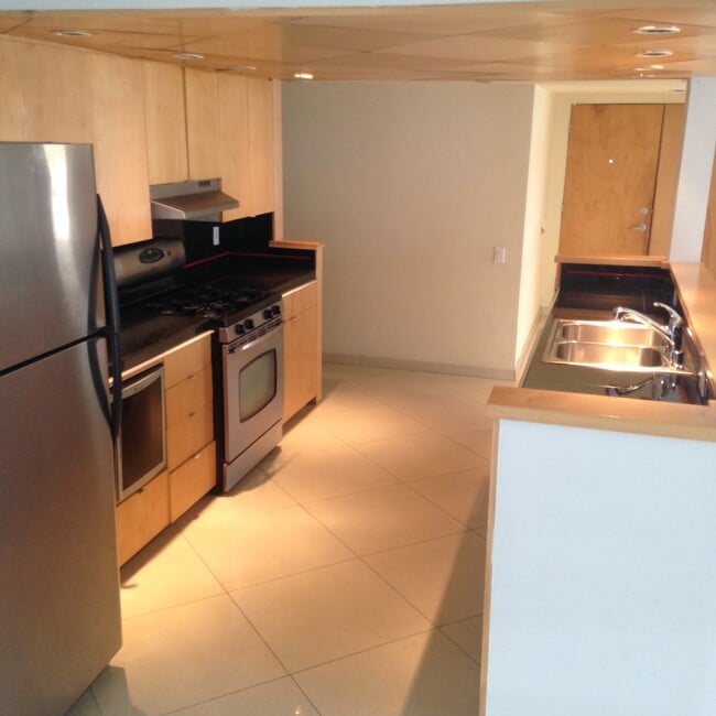 Selene Apartments in Palm Desert, CA - Building Photo - Building Photo