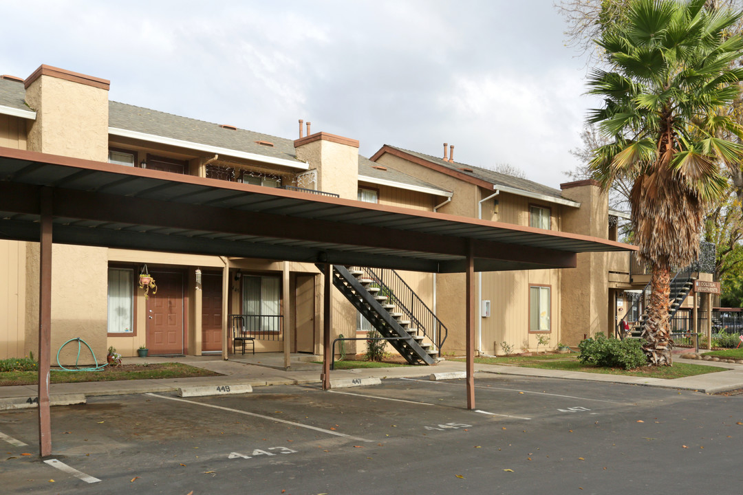 Colusa Avenue Apartments in Chowchilla, CA - Foto de edificio