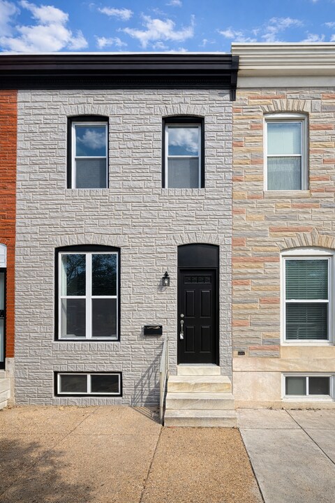 29 N Ellwood Ave in Baltimore, MD - Building Photo