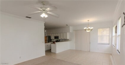 2272 Hampstead Ct in Lehigh Acres, FL - Building Photo - Building Photo