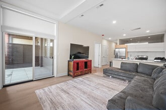 3924 N Lincoln Ave in Chicago, IL - Building Photo - Building Photo