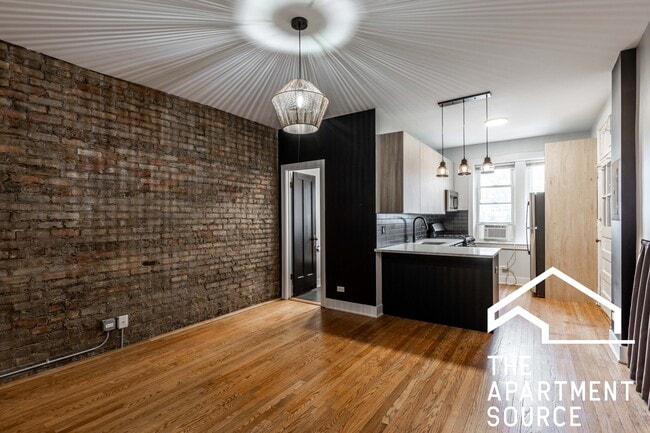 property at 4013 N Lowell Ave