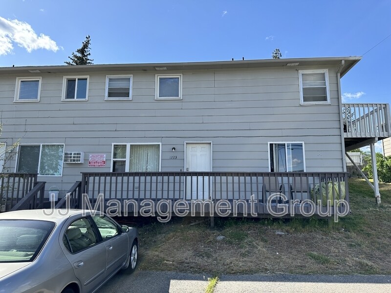 1223 2nd St in Cheney, WA - Building Photo
